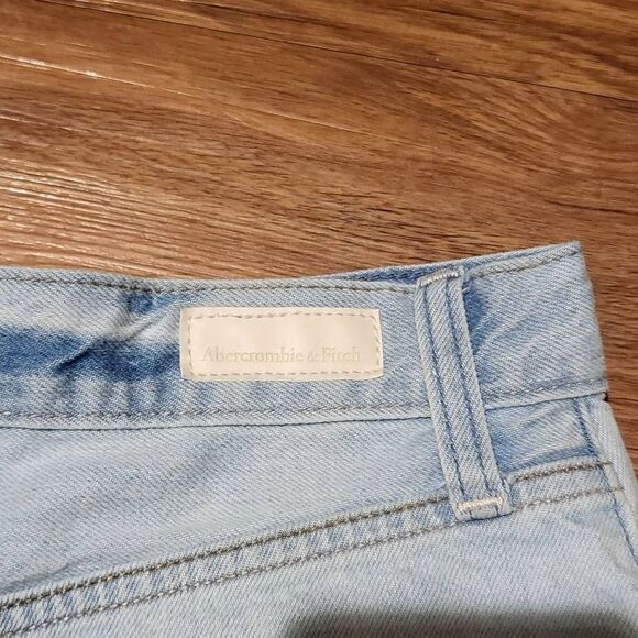 Abercrombie & Fitch distressed denim shorts - Picture 6 of 6
